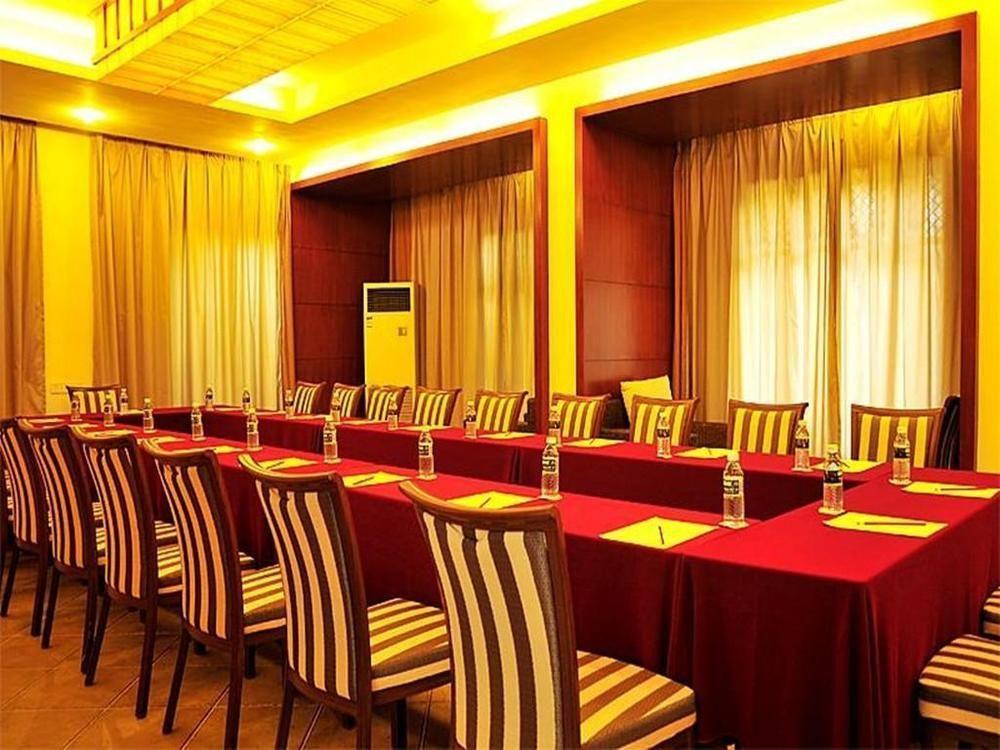 Marina Spa Hotel Sanya Extérieur photo
