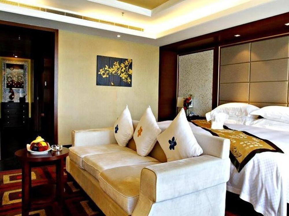 Marina Spa Hotel Sanya Extérieur photo
