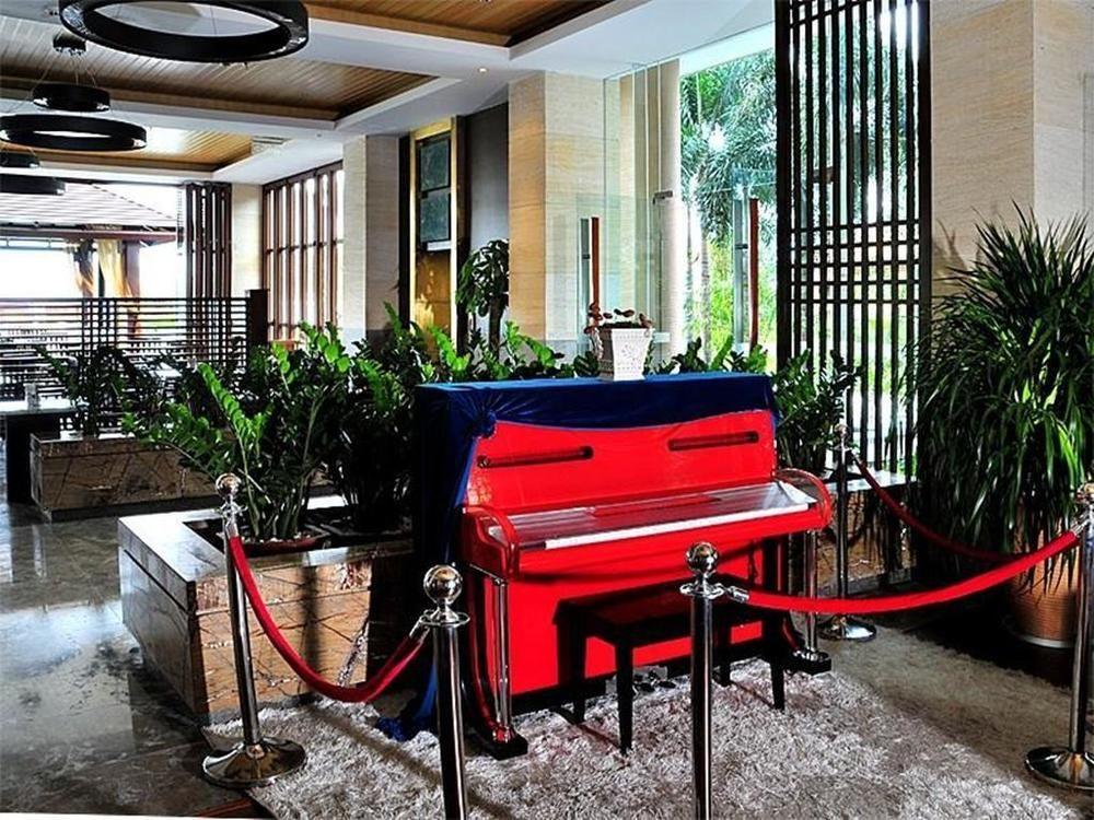 Marina Spa Hotel Sanya Extérieur photo