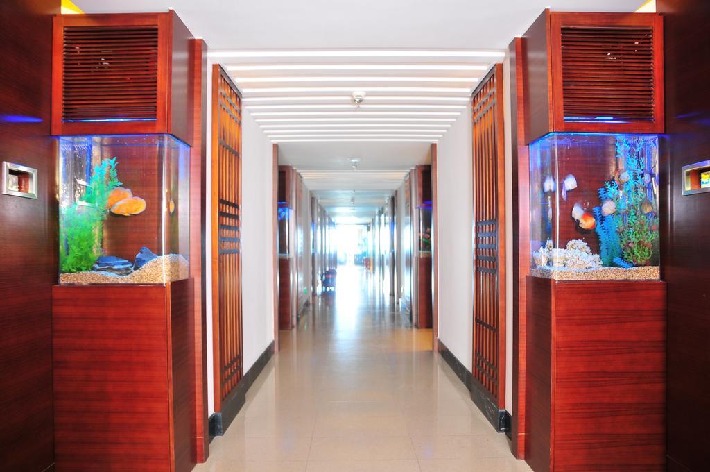 Marina Spa Hotel Sanya Extérieur photo