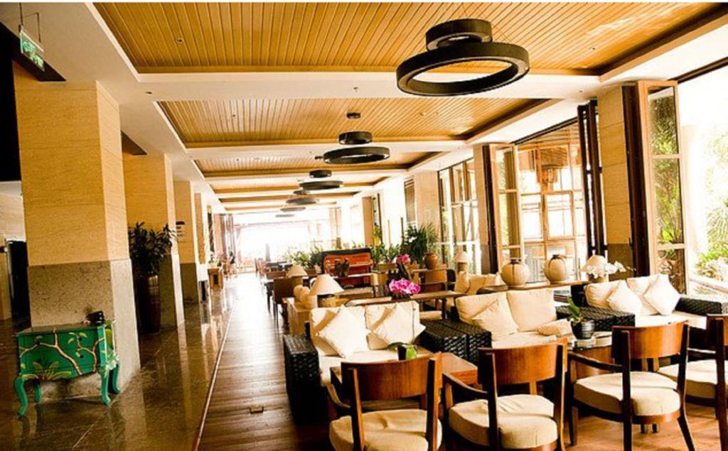 Marina Spa Hotel Sanya Extérieur photo