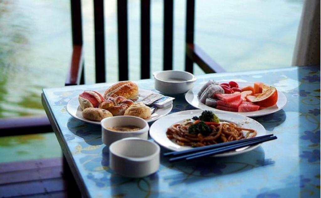 Marina Spa Hotel Sanya Extérieur photo
