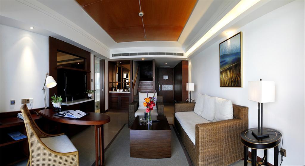 Marina Spa Hotel Sanya Extérieur photo