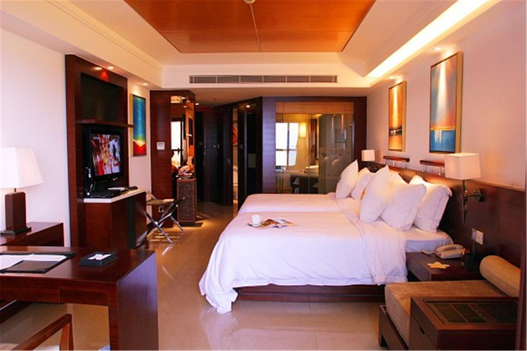 Marina Spa Hotel Sanya Extérieur photo