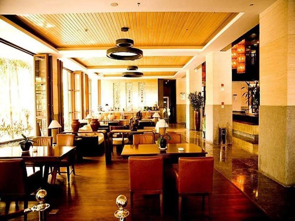 Marina Spa Hotel Sanya Extérieur photo